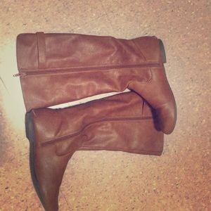 Brown boots